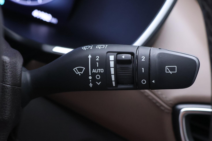 Hyundai Santa Fe 2,2 CRDI 142kW 4WD DCT Style