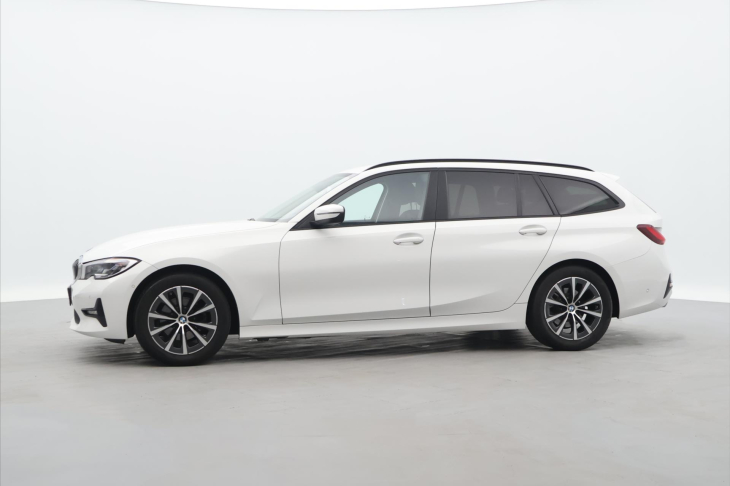 BMW Řada 3 2,0 320d 140kW CZ DPH Touring