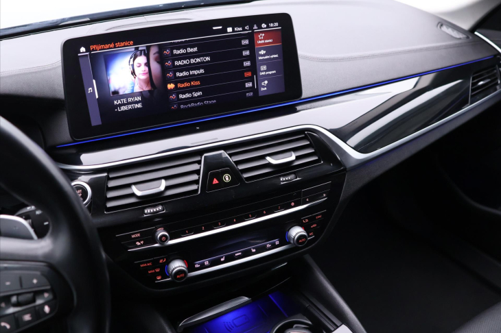 BMW Řada 5 3,0 530d 183kW xDrive Touring