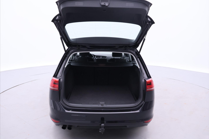 Volkswagen Golf 1,4 TSI Highline Serv.kniha