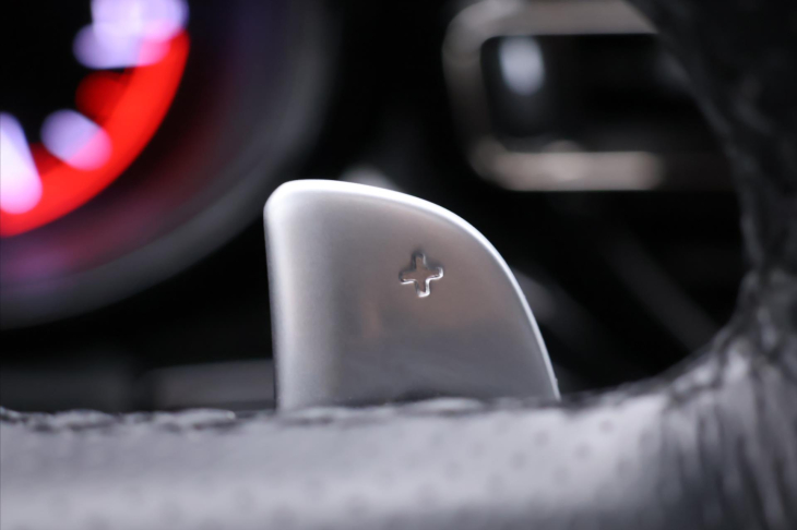 Dodge Durango 5,7 V8 HEMI R/T 4x4 7-Míst DPH