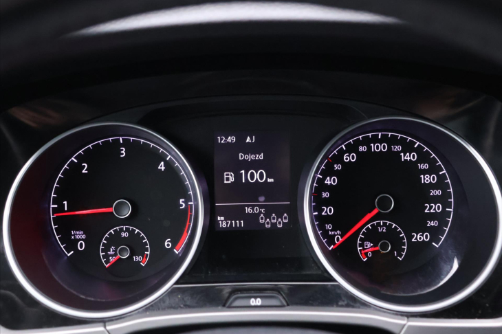 Volkswagen Touran 1,6 TDI Comfortline 7-Míst Navi