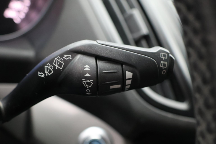 Ford Kuga 2,0 TDCI 103KW Aut.klima