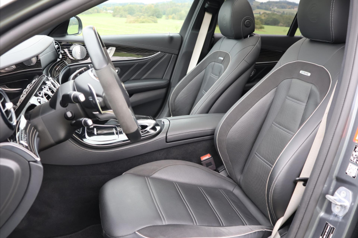 Mercedes-Benz Třídy E 4,0 63S 4MATIC+ 450kW AMG DPH