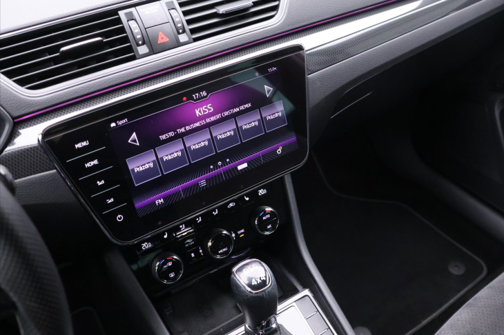 Škoda Superb 2,0 TDI 140kW 4x4 DSG Sportline