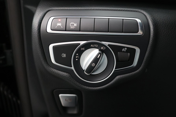 Mercedes-Benz Třídy V 2.0 250d Aut. Avantgarde XL LED