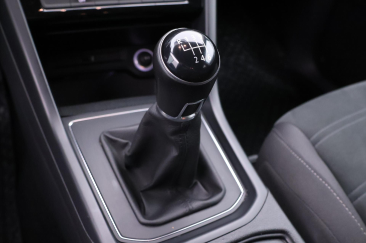 Volkswagen Touran 1,6 TDI 85kW CZ Comfortline