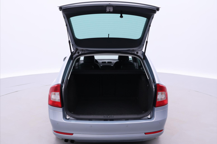 Škoda Octavia 1,4 TSI Elegance Plus Xenon