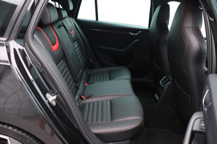 Škoda Octavia 2,0 TSI 162kW DSG Challenge