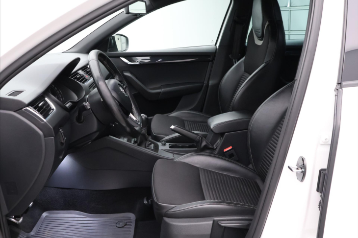 Škoda Octavia 2,0 TDI 135kW Xenon RS