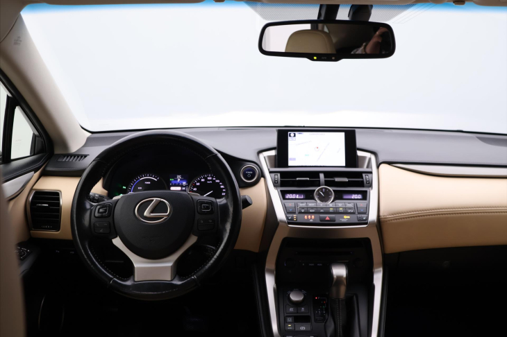 Lexus NX 300h 2,5 145kW 4WD Premium AUT