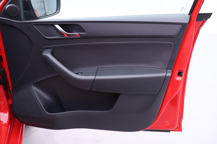 Škoda Rapid 1,2 TSI 77kW Style Plus Xenon