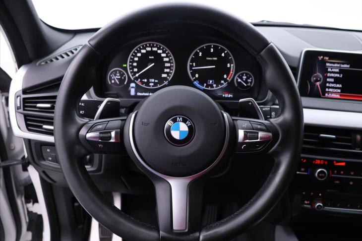 BMW X5 3,0 40d 230kW xD CZ M Paket DPH