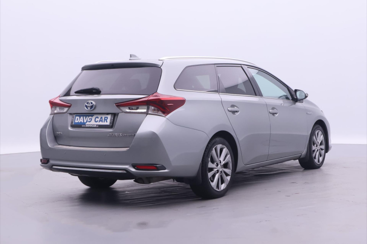 Toyota Auris 1,8 Hybrid e-CVT Executive CZ