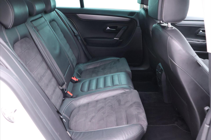 Volkswagen CC 2,0 TDI 130kW DSG Sport Xenon