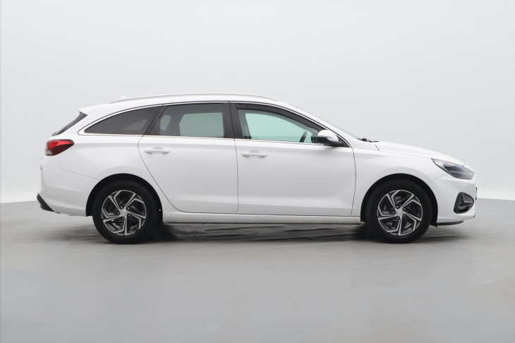 Hyundai i30 1,6 CRDi 85kW Aut. Style CZ