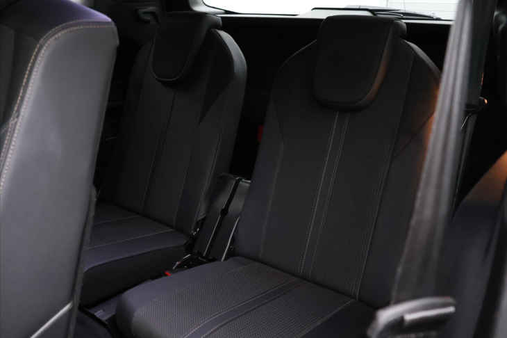 Peugeot 5008 1,2 PureTech 96kW GT 7-Míst