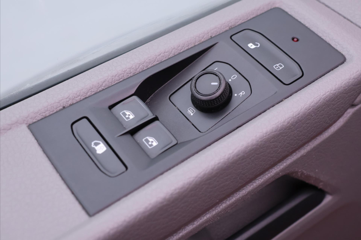 Volkswagen Transporter 2,0 TDI 110kW DSG L2 Klima DPH