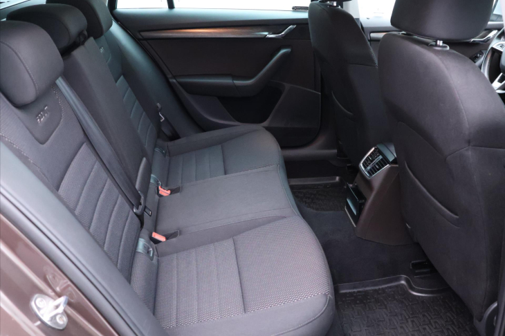 Škoda Octavia 2,0 TDI 135kW 4x4 DSG CZ Scout