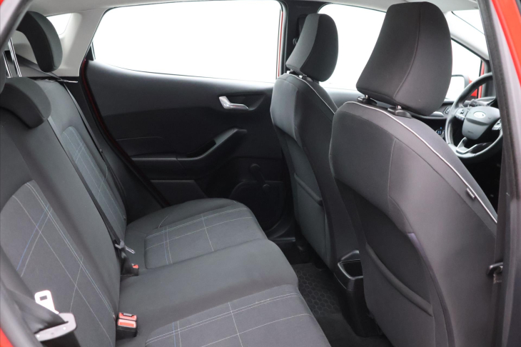 Ford Fiesta 1,1 i 63KW Aut.klima CZ DPH