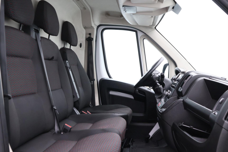 Citroën Jumper 2.2 HDi 103 kW L4H2 DPH CZ