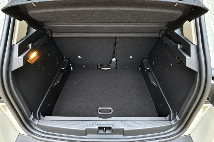 Renault Captur 1,3 TCe 96kW Intens LED Navi