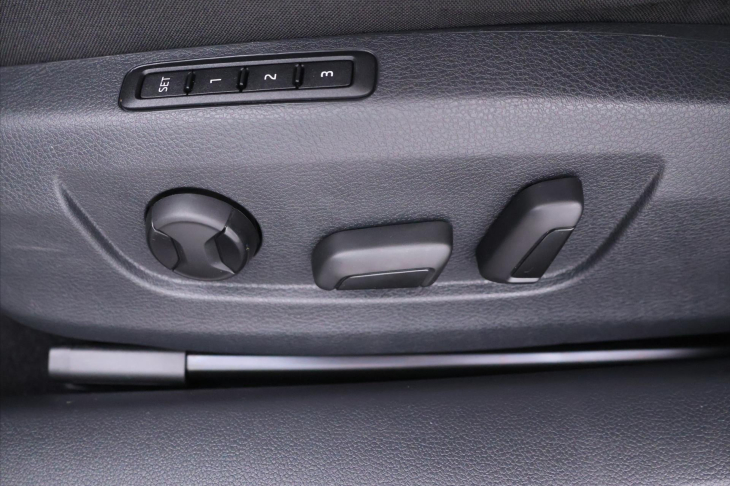 Škoda Superb 2,0 TDI 110kW Style DSG CZ DPH