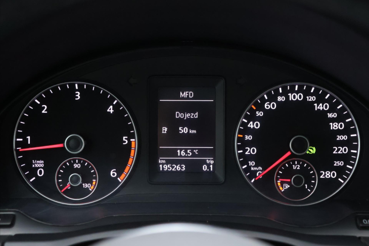 Volkswagen Scirocco 2,0 TDI 103kW DSG Xenon Pano