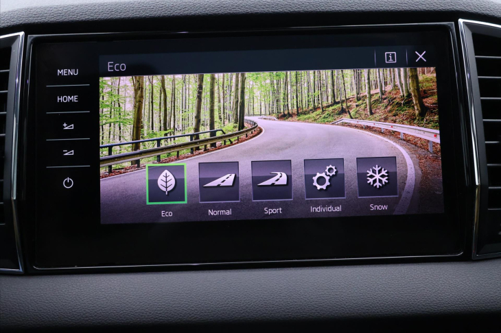 Škoda Karoq 2,0 TDI 110kW DSG Style 4x4