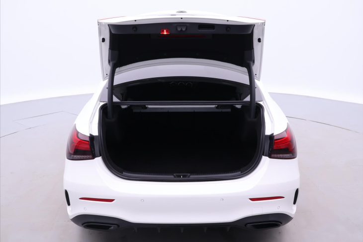 Mercedes-Benz Třídy A 2,0 A220 140kW Aut. AMG-Line