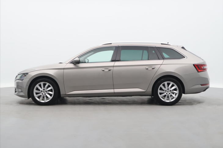 Škoda Superb 2,0 TDI DSG Style+ Kůže DPH
