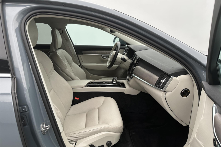 Volvo S90 2,0 B5 184kW CZ DPH
