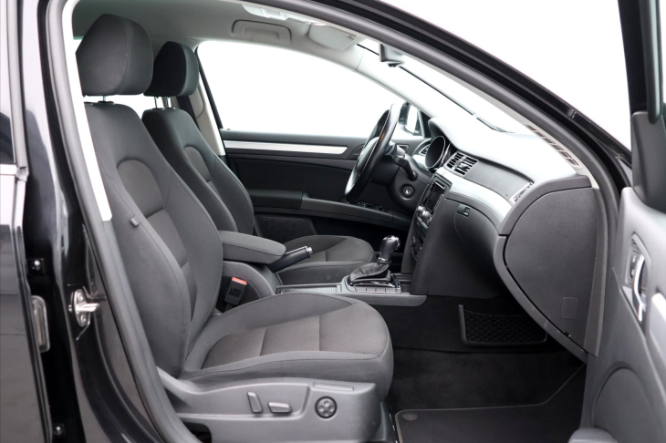 Škoda Superb 2,0 TDI 125kW DSG Navi Xenon