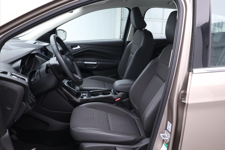Ford Kuga 2,0 TDCi 110kW AWD ST-Line+ CZ