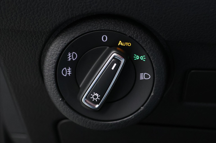 Volkswagen Multivan 2,0 TDI 146kW Highline 4MOT DSG CZ