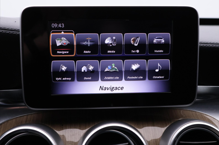 Mercedes-Benz Třídy C 2,2 250d 150kW Aut. LED