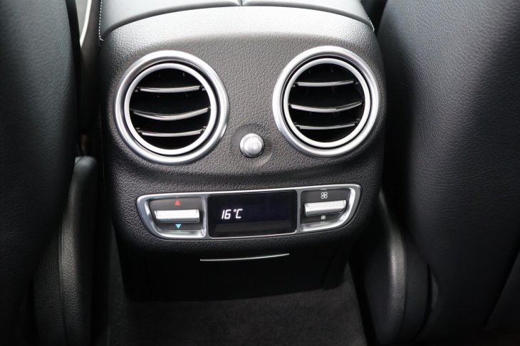 Mercedes-Benz Třídy E 4,0 63S 4MATIC+ 450kW AMG DPH