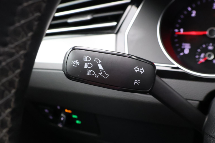 Volkswagen Passat 2,0 TDI 110kW Business Combi