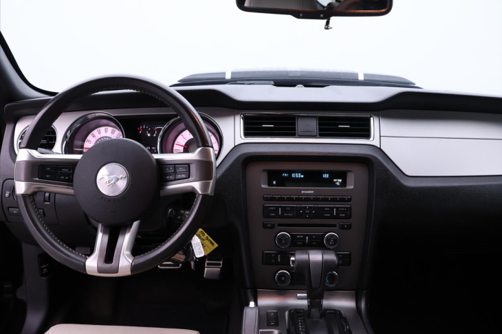 Ford Mustang 3,7 L V6 227kW