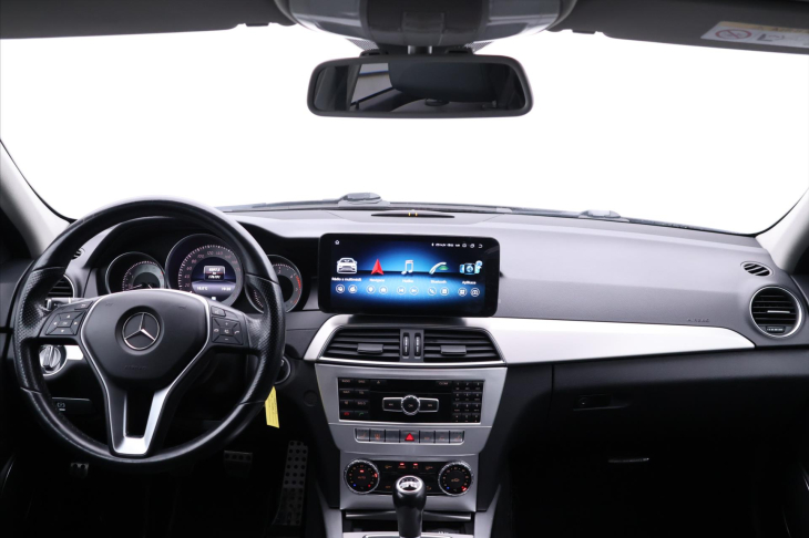 Mercedes-Benz Třídy C 2,1 220CDI 125kW Aut.klima Xenon