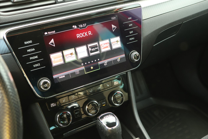 Škoda Superb 2,0 TDI DSG Sportline LED DPH