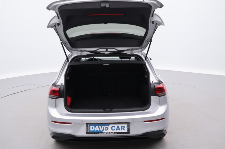 Volkswagen Golf 1,0 TSI 81kW Life M6