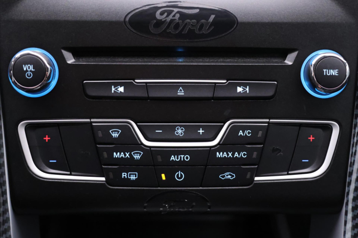 Ford Mondeo 1,5 TDCi 88kW Aut.klima CZ