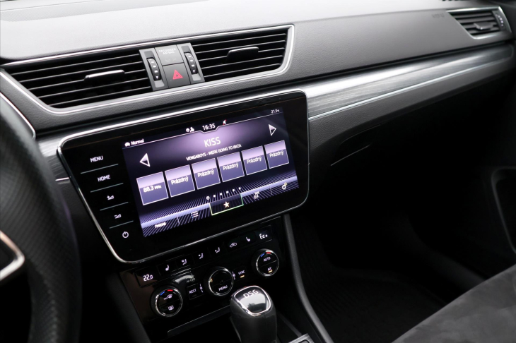 Škoda Superb 1,4 TSI 160kW Style DSG DPH iV