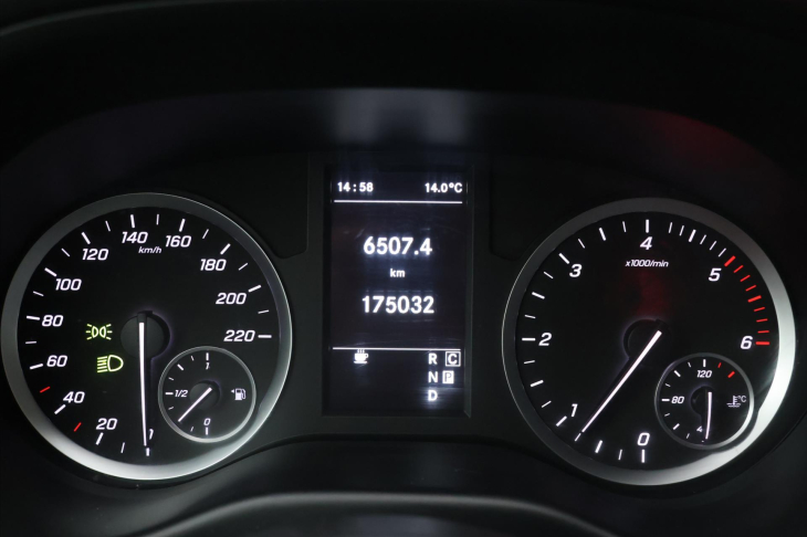 Mercedes-Benz Vito 2,0 116CDI 9 Míst Long Automat