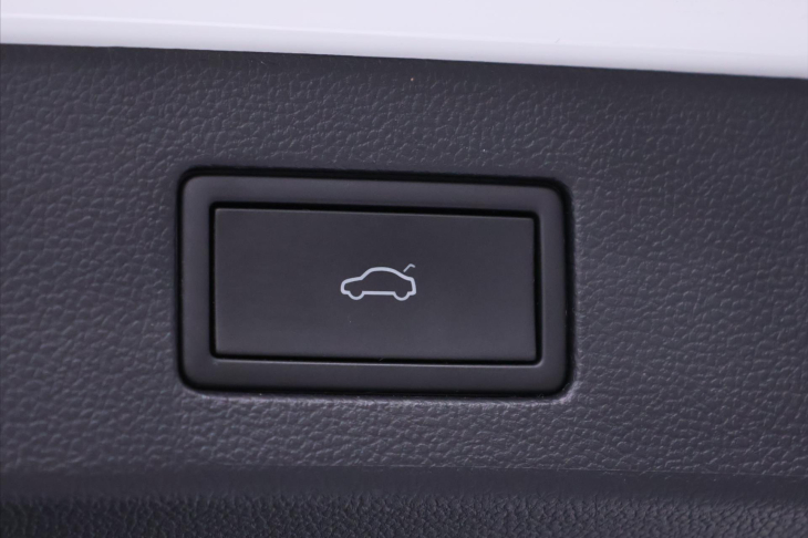 Volkswagen Arteon Shooting Brake 2,0 TSI 206 kW R-line DSG DPH CZ