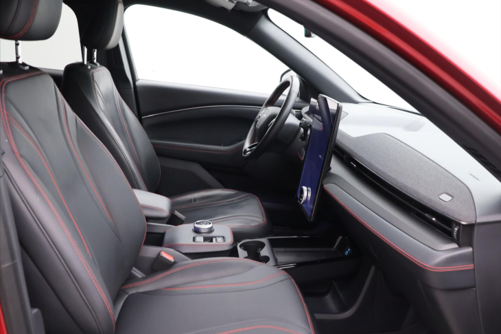 Ford Mustang 98,7kW Ext.Range AWD CZ DPH