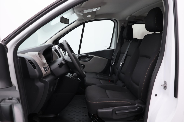 Renault Trafic 1,6 dCi Long 6-Míst Klima DPH