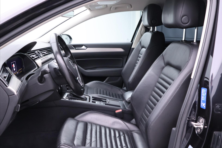 Volkswagen Passat 2,0 TDI 176kW DSG 4M Highline