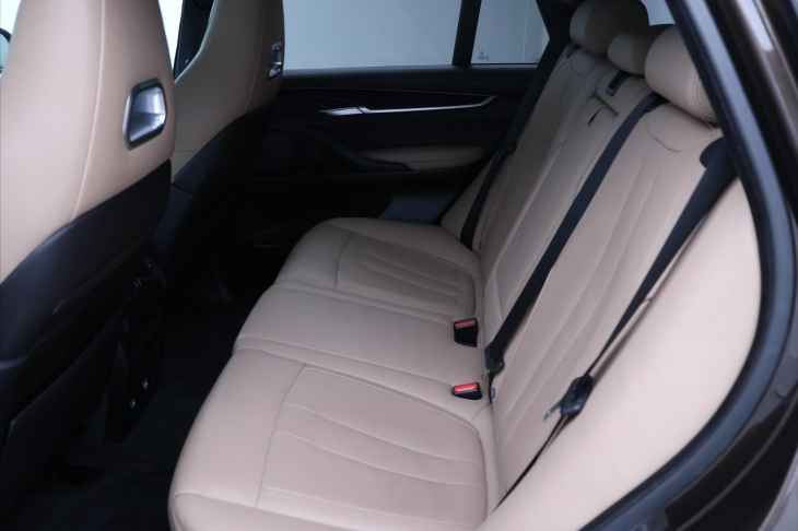 BMW X5 4,4 M40i 423kW xDrive Aut. CZ